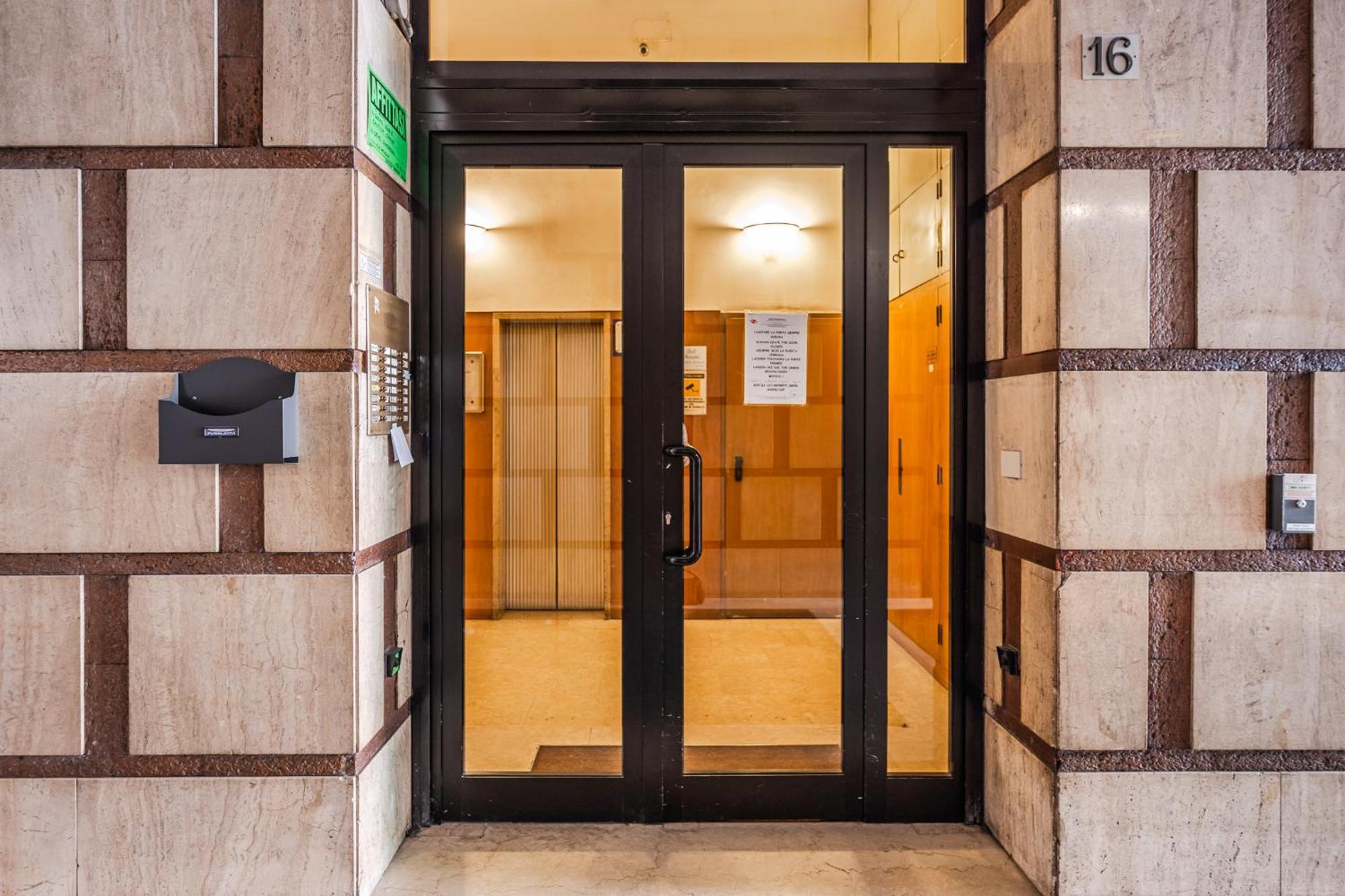 Hotel Made In Bo à Bologne Extérieur photo